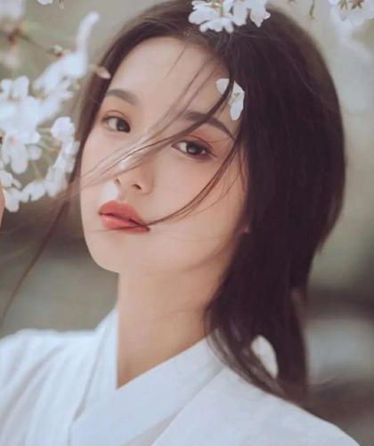《相到一只怪》作者：旷宇