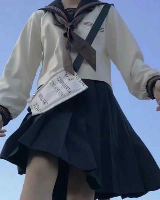 by【言情完结】《被阴戾太子听到心声后》作者：姒倾